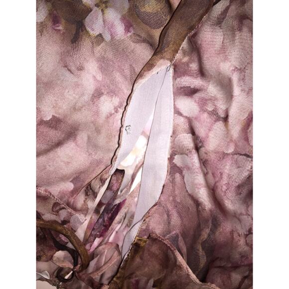 Astr "The Label" Floral‎ Romper Size Medium - Picture 3 of 5